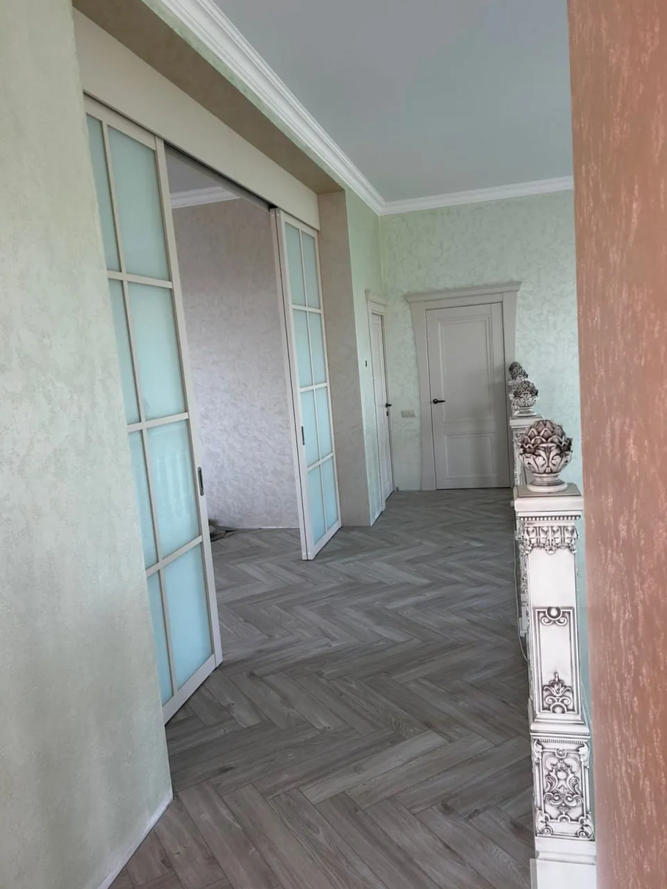 Раздвижные перегородки в доме